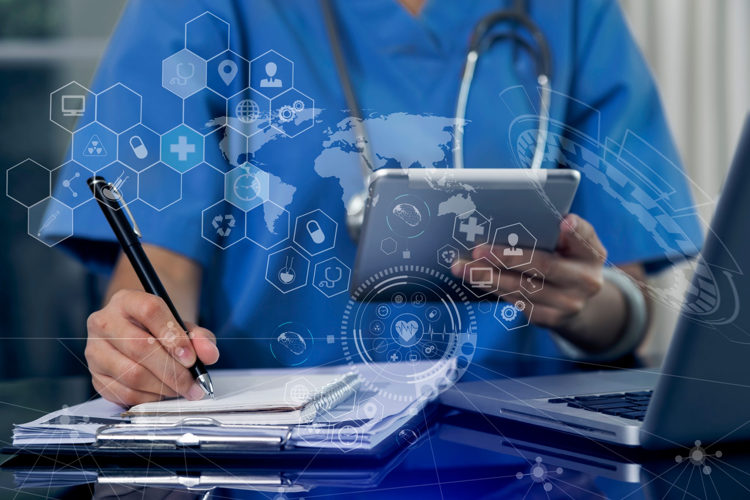 Double,Exposure,Of,Healthcare,And,Medicine,Concept.,Doctor,Using,Modern